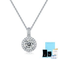 925シルバーネックレス　BOX、チェーン付　モアサナイト 3ct　鑑定書付き（中国語）