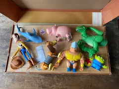 TOYSTORY マテル社　トイストーリー　アンディの部屋ベットパック　ウッディ & スリンキー & レックス & ハム & リトルグリーンメン & ロッキー & ミスター・シャーク 【パッケージダメージあり】