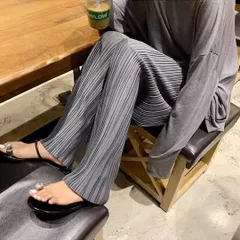 【匿名配送対応】ゆったり ロングパンツ ワイドパンツ プリーツ やわらかい