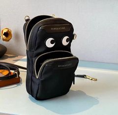 アニヤハインドマーチ スマホショルダーバッグ アイズ