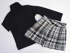ベベ bebe アウトレット 子供服 女の子 長袖 カットソー ハイネック 黒 スカート チェック グレー 2点 セットアップ 秋 冬 100cm ★3 ガールズ 女児 キッズ 【中古】 ユーズド リサイクル こどものサムネイル