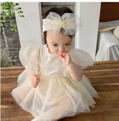子供服　ベビー服　ヘアバンド付きふわふわ袖ワンピース　可愛い　韓国風　ベビードレス 66.73.80.90サイズ 　長袖ホワイト　パープル