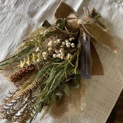 季節の贈り物　gardenerのこだわりスワッグ　ドライフラワー