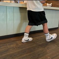 コーデュロイパンツ