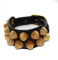 新品未使用 BALENCIAGA バレンシアガ レザーブレスレット バングル 楽天市場】【未使用品】バレンシアガ BALENCIAGA スタッズ