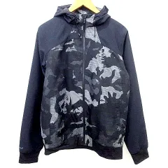 アンダーアーマー UNDER ARMOUR UA STORM INSULATED ウーブンフルジップフーディ 中綿 ジャケットブルゾン フード カモ柄 迷彩 SM 黒 ブラック ORG A0624