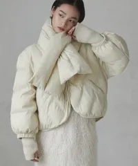 売り切りSALE【hunch】ハイカウントソロナ マフラー付きキルトジャケット 2024A/W新作