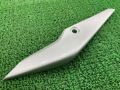 CBR250R シートカウル 左 銀 在庫有 即納 ホンダ 純正 新品 バイク 部品 MC41 未使用品 割れ欠け無し コケキズなし 修復に 車検 Genuine 45のサムネイル