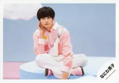 【中古】生写真(ジャニーズ) なにわ男子/長尾謙杜/横型・全身/シングル「初心LOVE(うぶらぶ)」MV＆ジャケ写オフショット/公式生写真