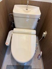 専用‼️3個口の1個口目‼️中古 TOTO便器(温水洗浄機能付き)のサムネイル