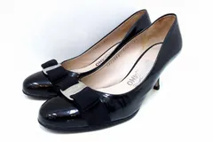 【223910】Salvatore Ferragamo サルヴァトーレフェラガモ  ヴァラ リボン パテントレザー パンプス  ・6.5D ブラック×シルバー金具