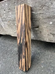 茶びつ 肥松(コエマツ) 幅30.2cm 高13.2cm 黒柿はめ込み 超銘木