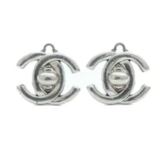 2023年最新】chanel ターンロック イヤリングの人気アイテム - メルカリ