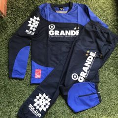 GRANDE ピステ上下セット　/ネイビーＸブル－/未使用新品/一枚物