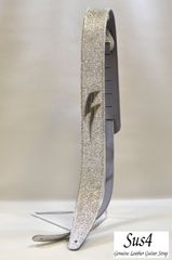 国内生産 ハンドメイド 本革　ギターストラップ(Genuine Leather Guitar Strap)　クラックシルバー　稲妻　＊覗かせ加工