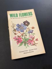 洋書　古書　A Book of Wild Flowers　植物図鑑　水彩画　画集 洋書 古書 WILD FLOWERS ボタニカル 植物図鑑 小さな図鑑