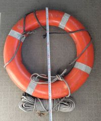 大型船舶用　救命浮環　メーカー不明　直径約70cm　中古品【ＭＯマリン】
