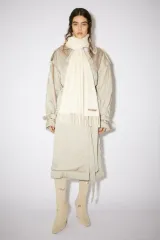 2025年最新】acne studios マフラー ホワイトの人気アイテム