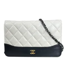 シャネル ガブリエル ドゥ シャネル マトラッセ ショルダーバッグ レザー A84839 ホワイト レディース  CHANEL  中古 シャネル