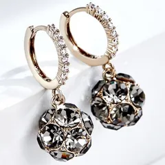 ピアス レディース 可愛い スタイリッシュ 揺れる 上品 職場 誕生日 記念日 クリスマス 母の日 テレワーク ランチ会 金属アレルギー対応