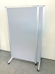 オカムラ　4W65　2連パーテーション　キャスター付き　高さ1520　ペールグレー　間仕切り　衝立　オフィス家具　オフィス用品