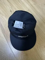 エッセンシャルズ NEW ERA
