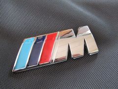 ● BMW M TYPE メタル製 ラウンドタイプ エンブレム 新品未使用品！