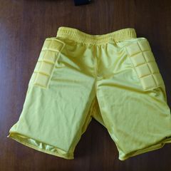 新品　サッカー　ゴールキーパーパンツ　パット入り　アシックス　XS1688　イエロー　Lサイズ
