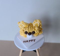 チワワ？なハーフケーキ風バッジ