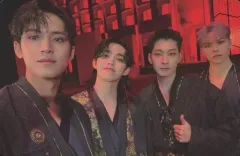 【中古】コレクションカード(男性) SEVENTEEN/集合(4人)/ヒップホップチーム/CD「FML」(DELUXE Ver.)封入チームフォトカード