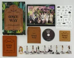 【中古】雑貨 TWICE JAPAN SEASON’S GREETINGS 2022 “ONCE-WAY”