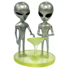 ♪ 貴重！ 宇宙人 Grey グレイのフィギュア3体 Marmit ソフビ Yahoo!オークション -「宇宙人グレイ」(フィギュア) の落札相場