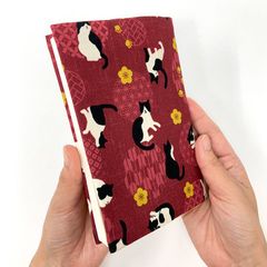ハンドメイド＊リバーシブル 布ブックカバー 文庫本サイズ（和風猫×モノクロ猫柄／2way仕様）B001