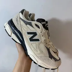 2024年最新】new balance 990v3 moonbeamの人気アイテム - メルカリ