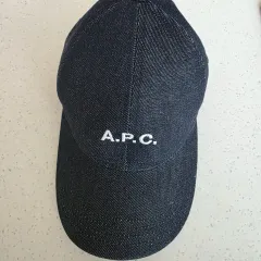 2025年最新】A.P.C. メンズ キャップの人気アイテム - メルカリ