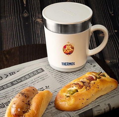 産まれたてのライオン デザイン THERMOS 保温マグカップ