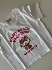 沖縄 日焼けキティ クロップドTシャツ