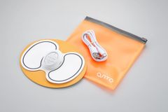 キヨラカ もみトン「楽々貼るパッド」 RH-P01 マッサージ 充電式 パッド 25段階 軽量 コンパクト 自動 手動 モード切替 ワイヤレス ゲル リモコン 貼るだけ ながら 首 肩 背中 腰 足 ふくらはぎ 太もも 二の腕 コードレス ストレッチ