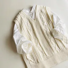 human woman Vネック ケーブル編みニットベスト ホワイト ゆったり