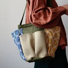 【手作り・一点もの】手縫いと布の物語 民藝 / 布バッグ 刺し子×パッチワーク｜オリジナルデザインの大容量ショルダートートバッグ ショルダーバッグ 手作り（大容量・斜めがけ） SGYP062
