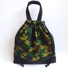 ハンドメイド リバーシブル 迷彩 × 星 体操着入れ お着替え袋 巾着バッグ 体操着袋 体操服袋 着替え袋 体操服入れ 着替え入れ 体操服バック 体操服バッグ 体操着バッグ 体操着バック 入学 入園 スター 男の子 カモフラージュ カモフラ グリーン 緑