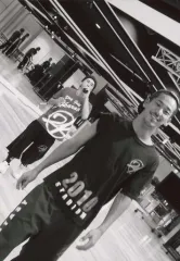 【中古】生写真(男性) 三代目J Soul Brothers/登坂広臣・NAOKI/膝上・全身・衣装黒・白・帽子・NAOKI両手下・モノクロ加工/「リフレイン」 EXILE mobile＆EX FAMILY会員限定特典