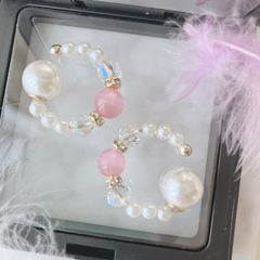 桜ヴェール／ピンクキャッツアイとパールのビューティーカフ・耳たぶ回しや耳輪ゴムで有名・さとう式リンパケアの理論に基づいたイヤーアクセサリー