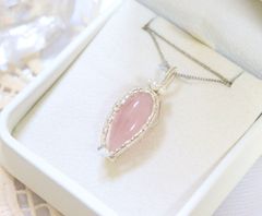天然石ローズクォーツのワイヤージュエリーネックレス✩ペンダン