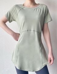 ヨガウェア レディース 未使用 トップス 長め ロング丈 Tシャツ 半袖 ホットヨガ フィットネス ヨガ ジム スポーツ トレーニング 
重ね着 吸汗速乾 hyxz95