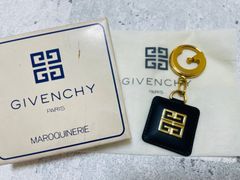 GIVENCHY アナグラムポイント キーリング ブラック