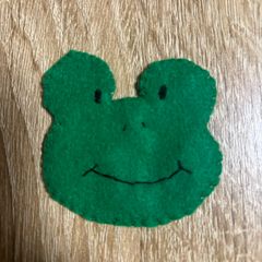 カエルちゃん ワッペン 名札 フェルト - メルカリ