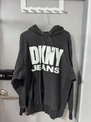 DKNY JEANS リバースウィーブ 105 オーバーサイズ スウェットシャツ