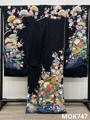 振袖 銀通し 蝶 仮絵羽 未仕立て品 黒地 正絹 八掛付き 舞台衣装 大衆演劇 jewel 銀通し 訪問着 仮絵羽 未仕立て品 八掛付き 正絹 黒色 - メルカリ