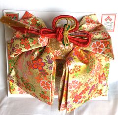 ≪花ラブリ≫☆早い者勝ち！☆R623GO 　Lサイズ　七五三　女の子　女児　作り帯はこせこセット　Lサイズ　およそ７歳用　金色　桃　もも　桜　和装　和服　和柄　和風